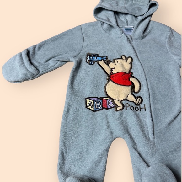 Disney Baby Winnie The Pooh Blocks And Airplane Grey Fleece Zip Up Footie w/Hood - Picture 3 of 7